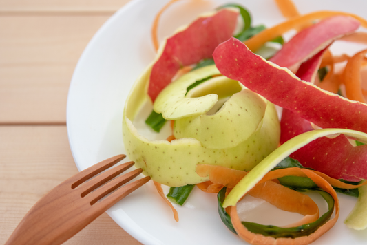 Quale frutta e verdura mangiare con la buccia (e quale no!)